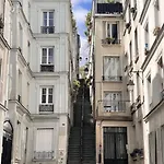 Alex In Montmartre *